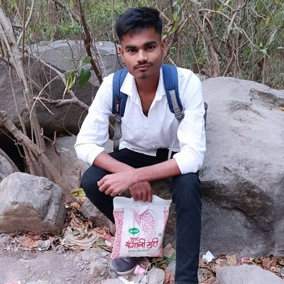 kum48748's profile picture. 