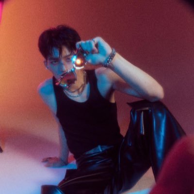 solo leo au's :D