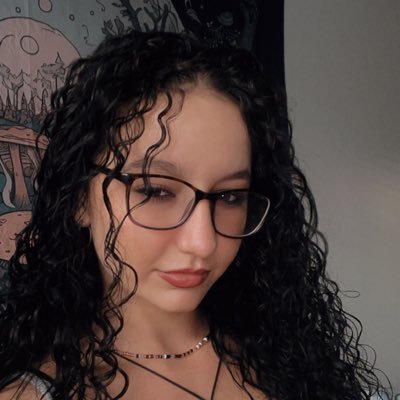 goddess_bella19's profile picture. $20 tribute ~ $GoddessBellanovaa ~ 21 yr old college brat ~stoner ~ spoiled asf