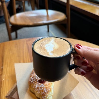 huji1681's profile picture. 🇺🇸Love and gratitude can make life more beautiful，Learn to succeed from failure. Setbacks and failures are stepping stones to success.