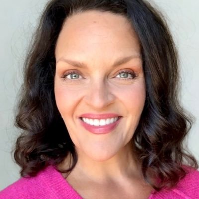 ⭐️Gen X UGC Creator 🎬 TTS Affiliate | Trained Actor | VO | Screenwriter | Brand Strategist🙋🏻♀️20yrs+ client relations ➡️ Teresa.thornton.ugc@gmail.com