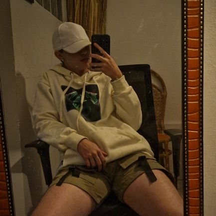 o viado que mais gosta de buceta nesse site, sou filho do movimento, renascimento e mudança 🐍
