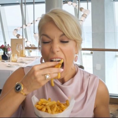 aliiiunhinged's profile picture. this used to be a redacted account, now i don’t know what it is. aka @alidoesfandom without circles. This is a delulu environment, treat it with respect. ✌🏻