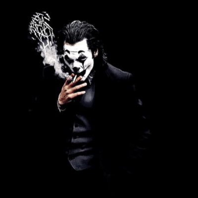 YamiLV954's profile picture. let’s eat💻💻