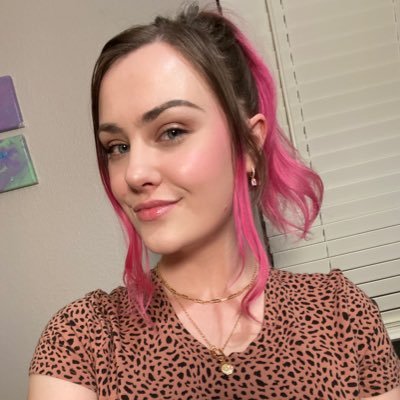 Bouncy, bitey and smiley fun | cam model/clip producer | she/her 21+ ONLY. MINORS DNI