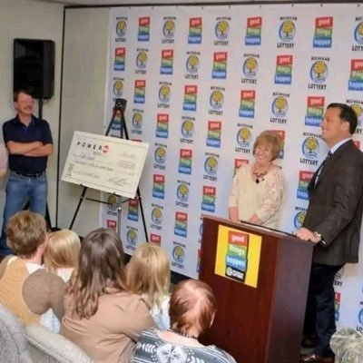 I’m Julie Leach winner of $310.500.000 in a while I’m giving out $700.000 to my 1k friend