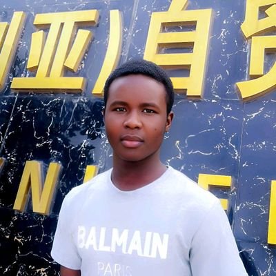 biglychris's profile picture. Bigly Chris | Aspiring student | Lover of worship music & lovely vibes | Sports enthusiast (Cricket & Football) 🙏🏽⚽️🏏