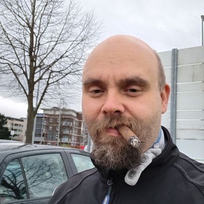 Crazyalink's profile picture. 