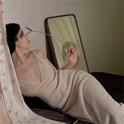 6NXe8HV9j6M42S's profile picture. 