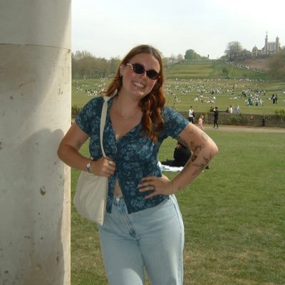 Halle04257058's profile picture. 