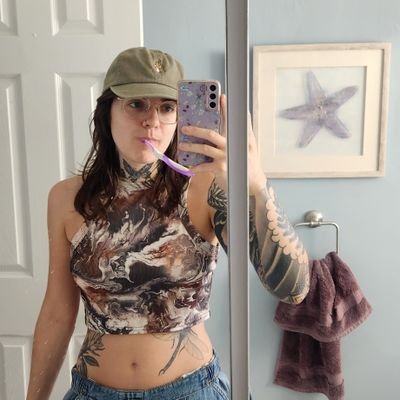 Micoemjoo's profile picture. she/her(s) 🏳️‍🌈