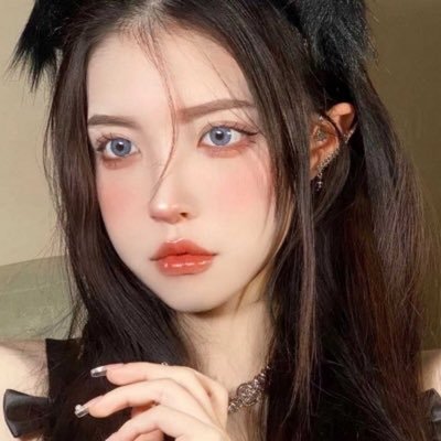 RW10938cWKDn3e7's profile picture. 
