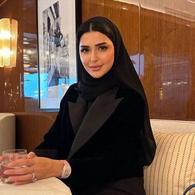 جواهر العتيبي | حاصلة على ماجستير الموارد البشرية (MHRM) 🎓| مهتمة بالتدريب والتطوير وريادة الأعمال | أشارك خبراتي لتحقيق أثر حقيقي | بتفاعلكم نرتقي ونصنع فرق.