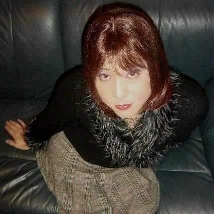 香港在住の中年女装者です。
我是住在香港的日本人中年CD♥
日本語、廣東話、英語OKです。
好きな女装さんを無言で勝手にフォローすることがあります。
