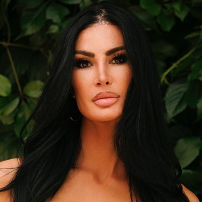 Model | WBFF Fitness PRO mgmt@katelynrunck.com INSTA: https://t.co/suZfeSddjt…