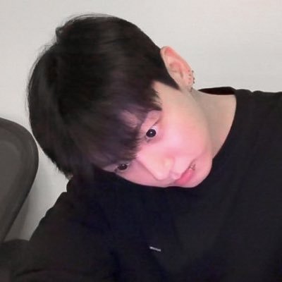 ۟ Profile