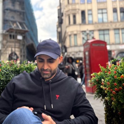 حكمة عجبتني: اجعل في حياتك حفرة صغيرة تدفن فيها أخطاء أحبابك. وان زادت أخطاؤهم... كبر الحفرة وادفنهم هم وأخطاؤهم لابوهم لابو اللي يعرفهم !!
