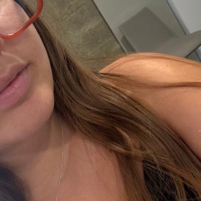 Cherryamazing8's profile picture. Amazing feet to sell 🍒❤️ Jeune femme de 18 ans qui vend ses pieds 🦶