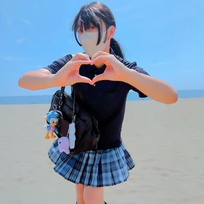 JK制服女装♂💕
自分なりの制服コーデ楽しんでます✨
制服で部屋飲み🍻や散歩したいかたはDMで😉
無言フォローも気兼ねなくどーぞ🤗