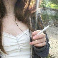 vale (@_moonstarved_) 's Twitter Profile