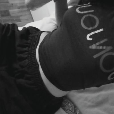 acuamerina's profile picture. a girl, an ocean