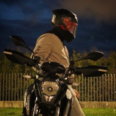 Cruz_19J97's profile picture. 