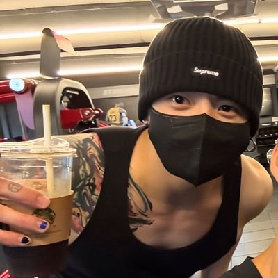 #BTS: in love with @BTS_twt since ²⁰¹⁶ • she/her • formerly dynamayee (s worded for idk why) • armyweeb since ²⁰¹⁰🤍 --- active in @shrimpynata
