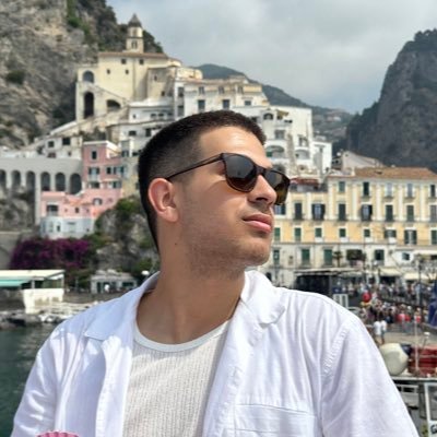 Derecho y RRII | UD ⚖️🌍 Galdakoztarra 🦉| Vasco y Socialdemócrata 🌹 | Sec. de Redes y Comunicación de @JSE_Egaz | Política y trenes, gen z content sobre todo