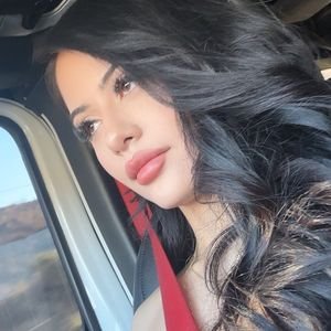 A verified partnership twitch streamer that love to interact with some streaming buddy like me