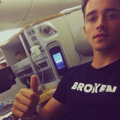 F1_KBO's profile picture. 모든 드버가 유종의미을 거두길~^^/입시 접률낮