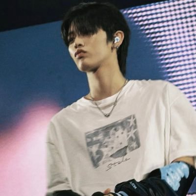 knilegnarts's profile picture. Asbungitis