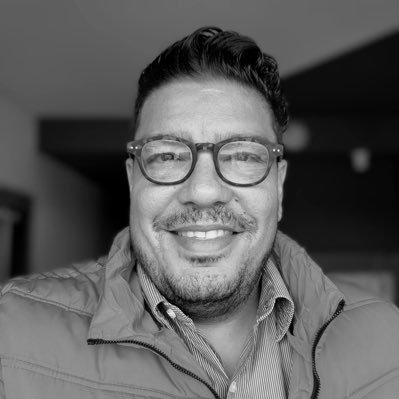 100% Isleño Raizal | Comunicador Social con una visión critico-práctica de la Vida | Miembro de @SaiEsDelRojo.
-Cuenta personal-