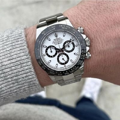 redprince351672's profile picture. Writer and political analyst