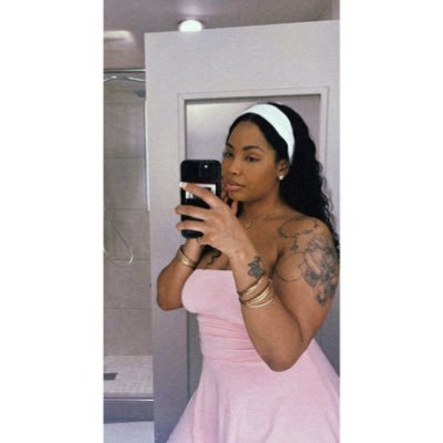 IG: ilovesunshine_ 👩🏽⚕️🇵🇹 ♋️ don’t come over here playin.