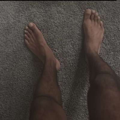 here for a good time not a long time😈 DM me don’t be scared! big dicks & pretty toes to the front🤤