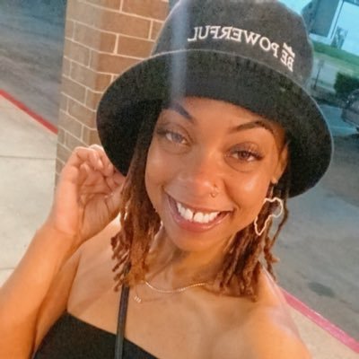 🙏🏽J.C.1st ❤️Lover 🏙SouthSideChi🦾 Bold🤷🏽♀️Unapologetic💙💛Fisk Alumna BA 💙🤍National Louis Alumna MAT 👩🏽🏫 Neighborhood Teacher Bae😘 Mommy 🥰