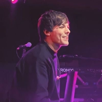 #LOUIS: do you still remember feeling young ˚*•̩̩͙✩•̩̩͙*˚*·̩̩̥͙