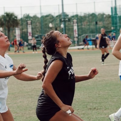 KC SURF Academy 08/07 #3 - Varsity SMNW 26’ #3 - midfielder/forward- ECRL | instagram: Isla_calderon_rufus
