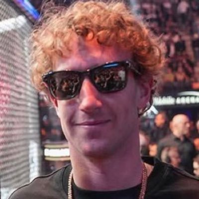 1besogneux's profile picture. All gas no brakes 🚀 Meta & Shopify slave