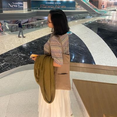 oceanarctix's profile picture. INTP | fiction enthusiast | @pledis_17 🩵🩷