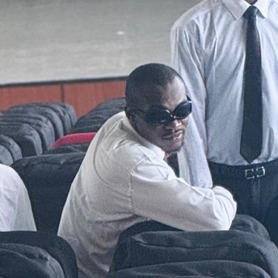SON OF THE MOST HIGH🔥🙏
Proudly Nigerian 🇳🇬
A Visionary Leader 🎖️🏅
LLB (In view)⚖️👨🏽⚖️
C.H.E.L.S.E A.💙