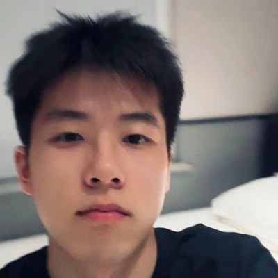 BarrettAmb95156's profile picture. 千粉万粉互推，合法狗奴，已满18岁哦，喜爱被调教😛