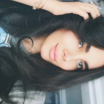 rahivz's profile picture. ♥️