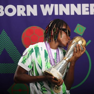 OFFICIAL TWITTER PAGE OF DEMEHIN OLUWATOSIN BLESSING..A dependable defender that represents Nigeria in the National Team. Official @kadinfutbolGS