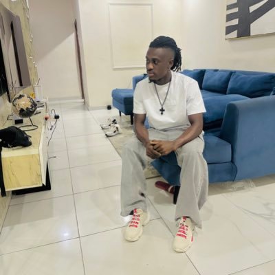 SamuelUzor18's profile picture. Footballer