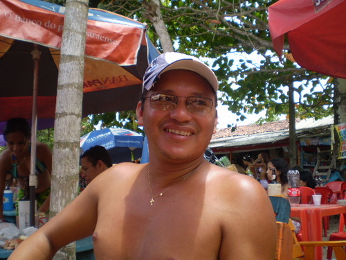 sou muito divertido e simpatico