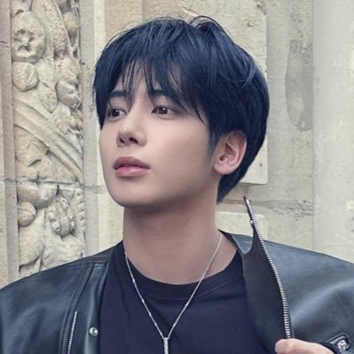 inggangg_'s profile picture. 