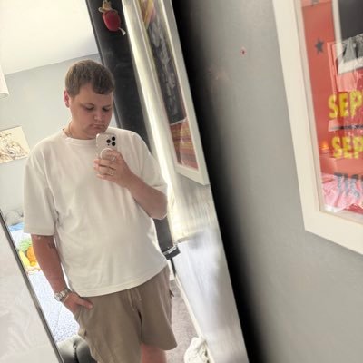 @danesaunders_