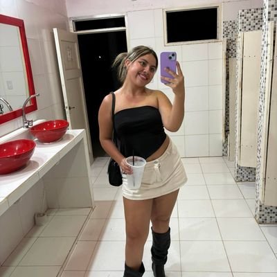 MartinaPelozo12's profile picture. 