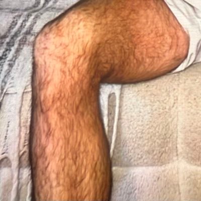 20y hairy fit masc | Always horny, hmu DMs open😏 broXbro. 18+MDNI
